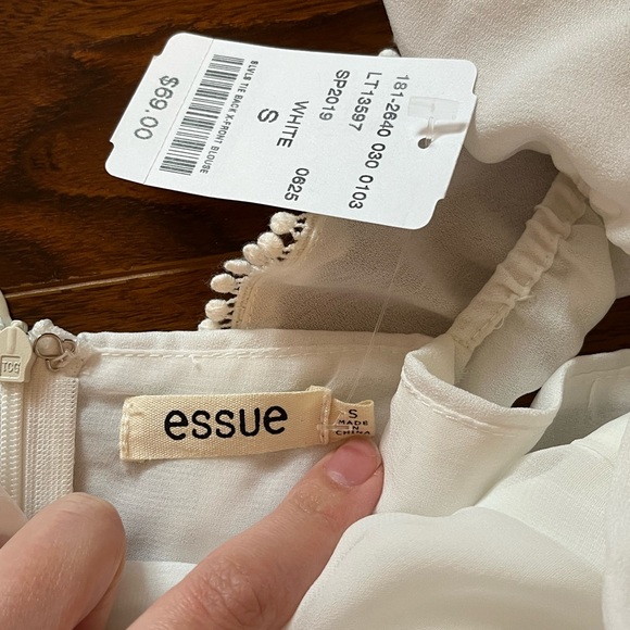 Essue white tie front or back white blouse small - Picture 2 of 3